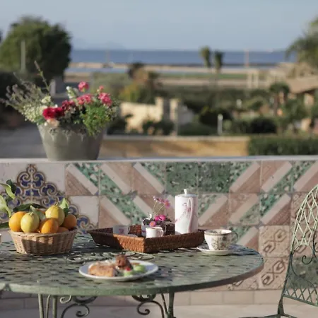 Antica Dimora La Porta Del Sale Bed & Breakfast Marsala